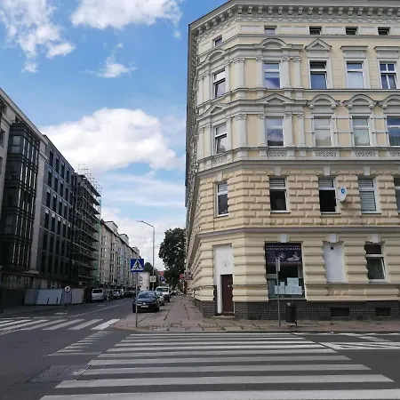 Tulip - 5 Ze Wspolna Lazienka I Kuchnia Apartman *