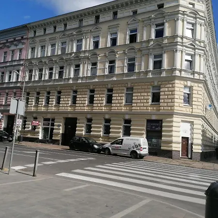 Tulip - 5 Ze Wspolna Lazienka I Kuchnia