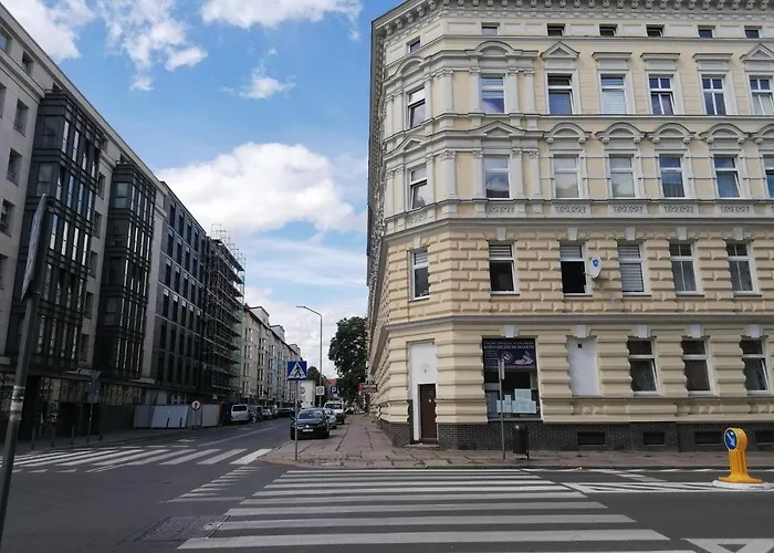 Tulip - 5 Ze Wspolna Lazienka I Kuchnia Apartman *