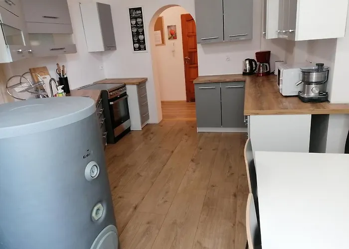 Tulip - 5 Ze Wspolna Lazienka I Kuchnia